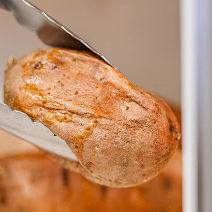 Oven vs. Microwave: Why Baking Sweet Potatoes Delivers Crispier Skin